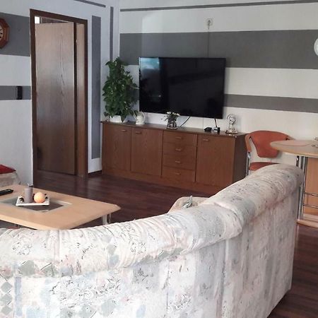 Wohnung Fuer Monteure Und Messebauer Algermissen Exteriör bild