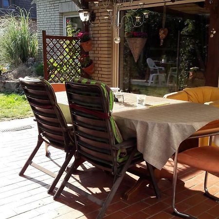 Wohnung Fuer Monteure Und Messebauer Algermissen Exteriör bild